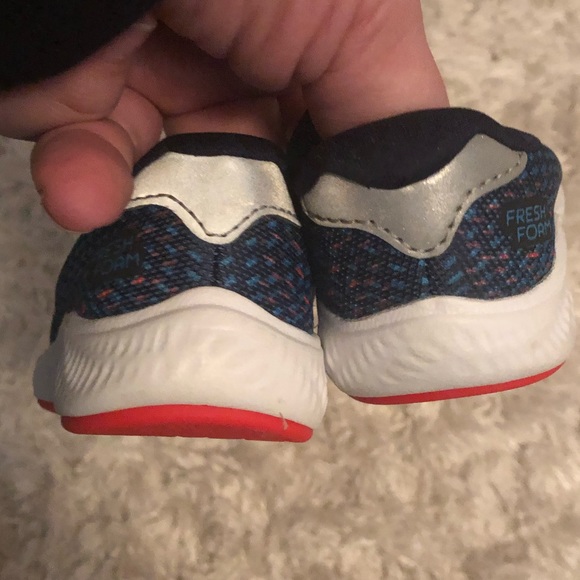 Infant new balance sneakers - Picture 3 of 7